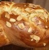 Retete Craciun: Cozonac cu migdale si alune